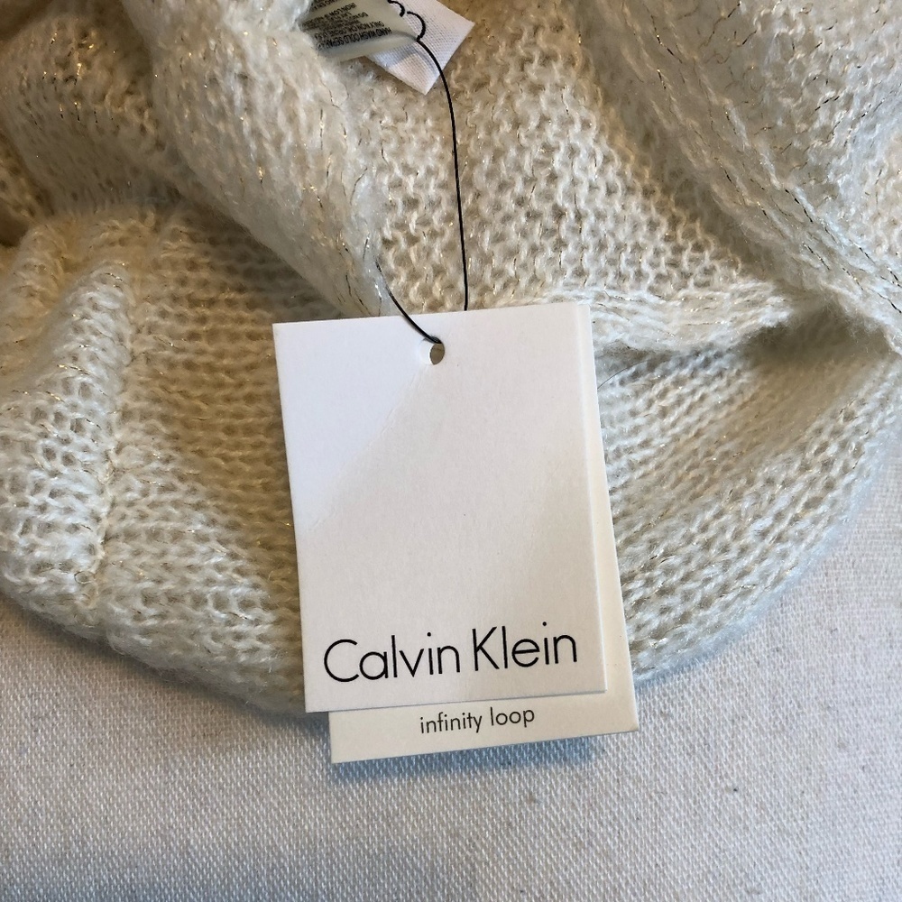 Calvin Klein scarf ruffled infinity loop airy open-knit stretch metallic gold - Picture 8 of 14